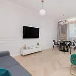 Lux Niemcewicza With Ac & Balcony Ochota By Renters * Varsovie