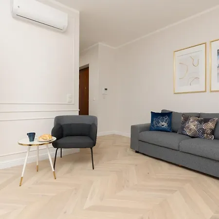Apartman Lux Niemcewicza With Ac & Balcony Ochota By Renters