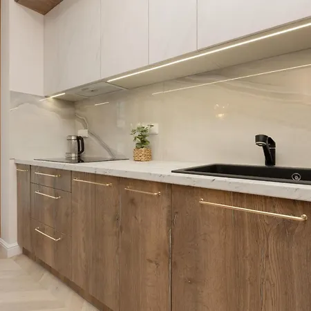 Appartement Lux Niemcewicza With Ac & Balcony Ochota By Renters *