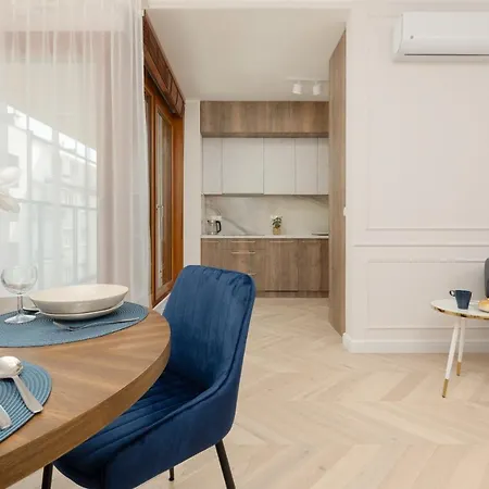 Lux Niemcewicza With Ac & Balcony Ochota By Renters Appartement