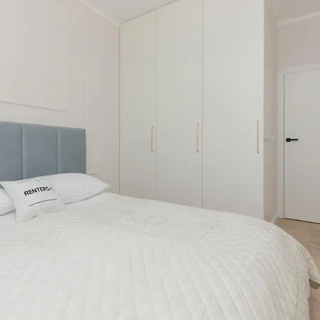 Lux Niemcewicza With Ac & Balcony Ochota By Renters Apartman *