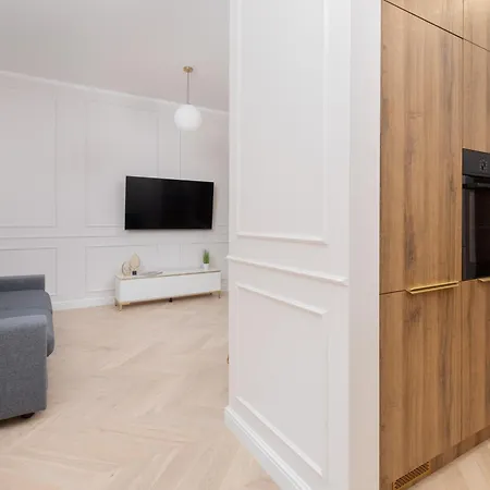 Apartman Lux Niemcewicza With Ac & Balcony Ochota By Renters *
