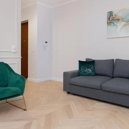 Apartment Lux Niemcewicza With Ac & Balcony Ochota By Renters Warsaw