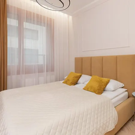 Lux Niemcewicza With Ac & Balcony Ochota By Renters Apartman