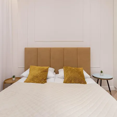 Lux Niemcewicza With Ac & Balcony Ochota By Renters * Varsó