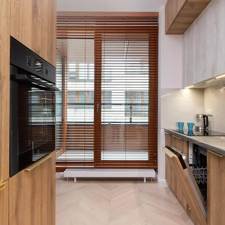 Lux Niemcewicza With Ac & Balcony Ochota By Renters Апартаменты Варшава